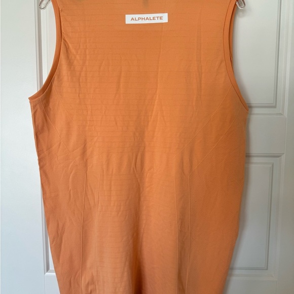 Alphalete Tank Top Muscle Shirt Size M Orange Stretch Sleeveless New No Tag - Picture 2 of 8